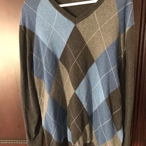 ❄️ WINTER SALE Men’s v-neck sweater